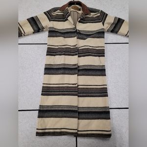 Beautiful Woolrich Southwest Aztec Wool Long Jacket Womens Small 4737
